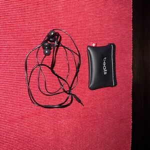 Beats Black Wired Earphones with Case